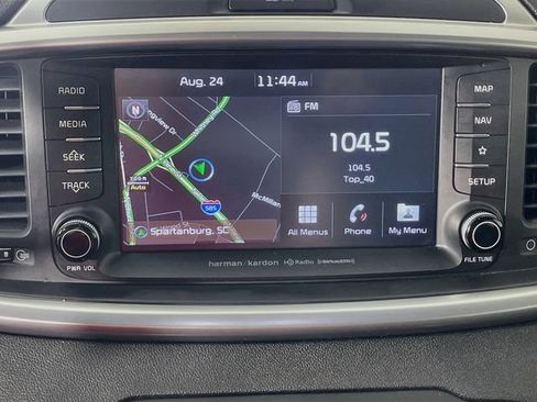 Used 2019 Kia Sorento SX FWD image 16