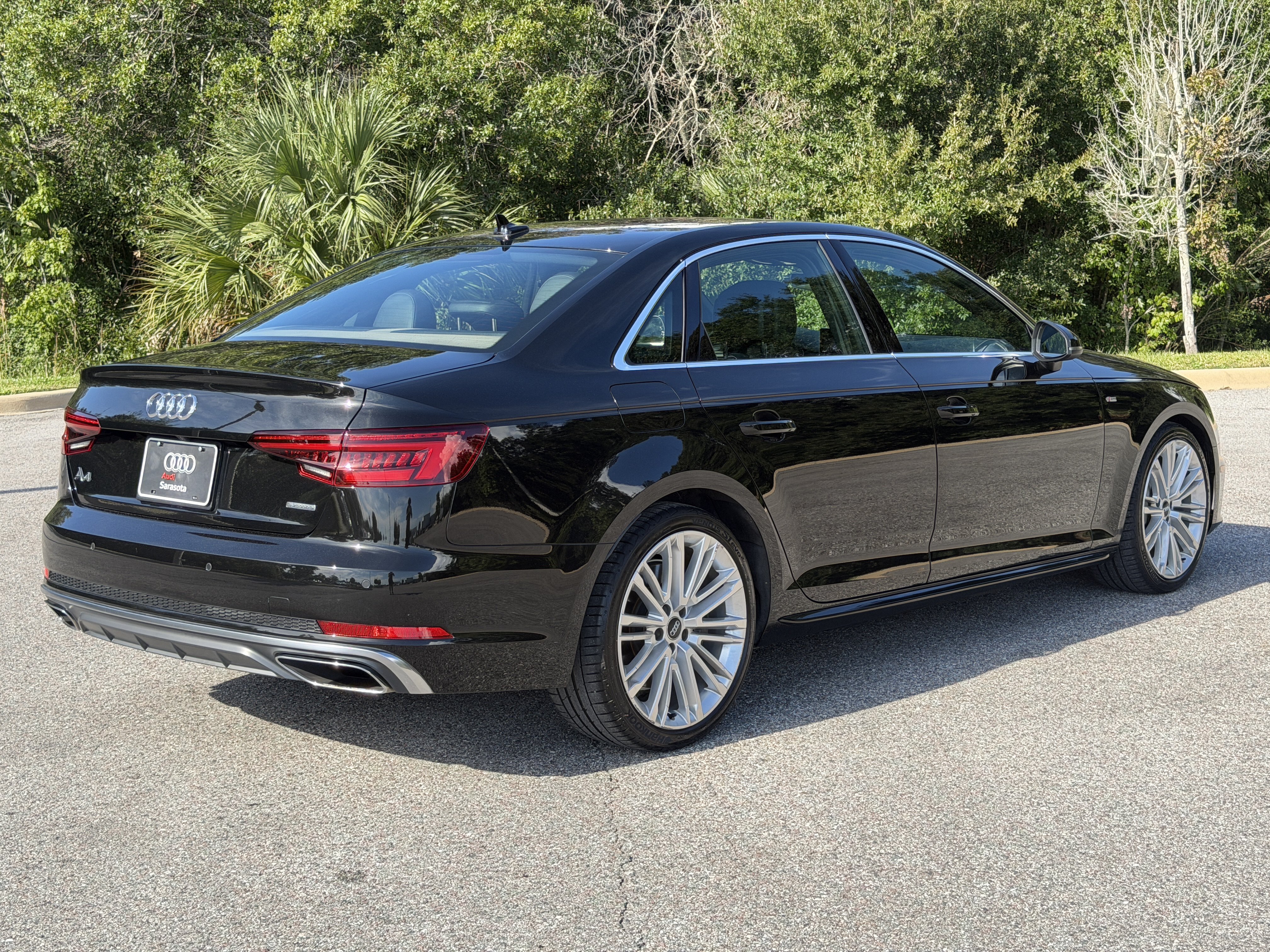 Used 2019 Audi A4 2.0T Premium Plus w/ Premium Plus Package AWD/4WD image 7