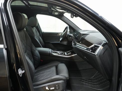 Used 2024 BMW X5 xDrive50e w/ Premium Package image 12