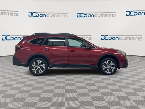 Used 2022 Subaru Outback Limited AWD/4WD image 9