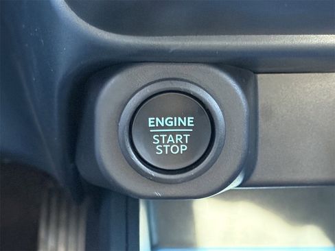 Certified 2025 Ford Maverick XLT image 20