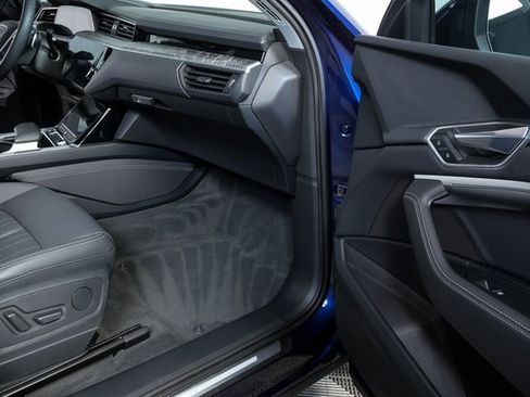 Certified 2021 Audi e-tron Premium w/ Convenience Plus Package image 23