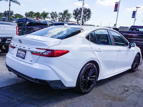 Used 2025 Toyota Camry SE w/ Multimedia Upgrade Package FWD image 7