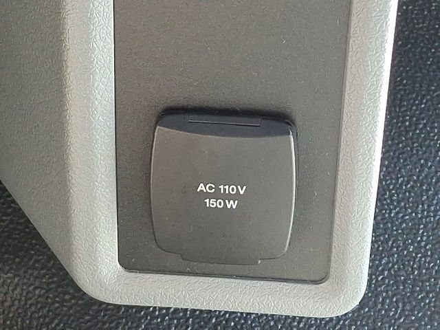 Used 2023 Ford F650 2WD Regular Cab Super Duty image 19