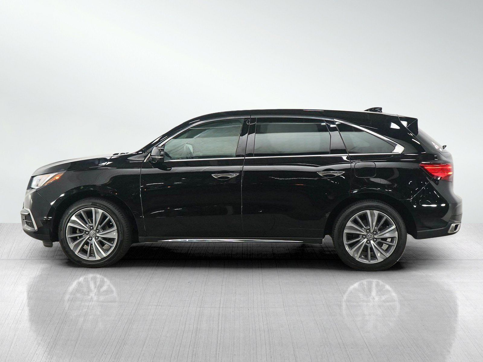 Used 2018 Acura MDX w/ Technology Package AWD/4WD image 2