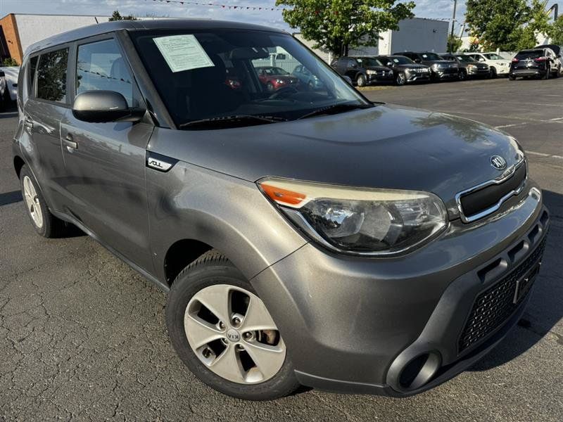 Used 2016 Kia Soul FWD image 2