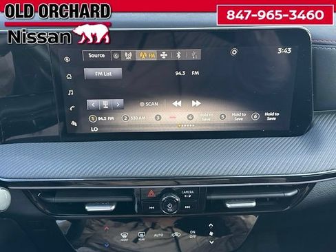 Used 2025 Nissan Kicks SR FWD image 13