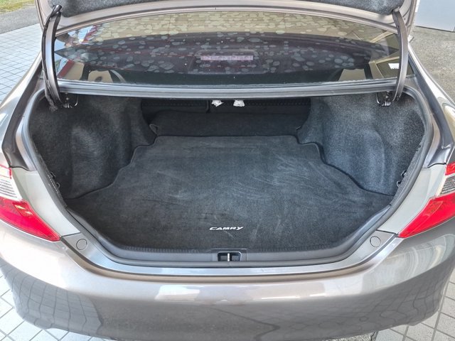 Used 2014 Toyota Camry SE FWD image 10