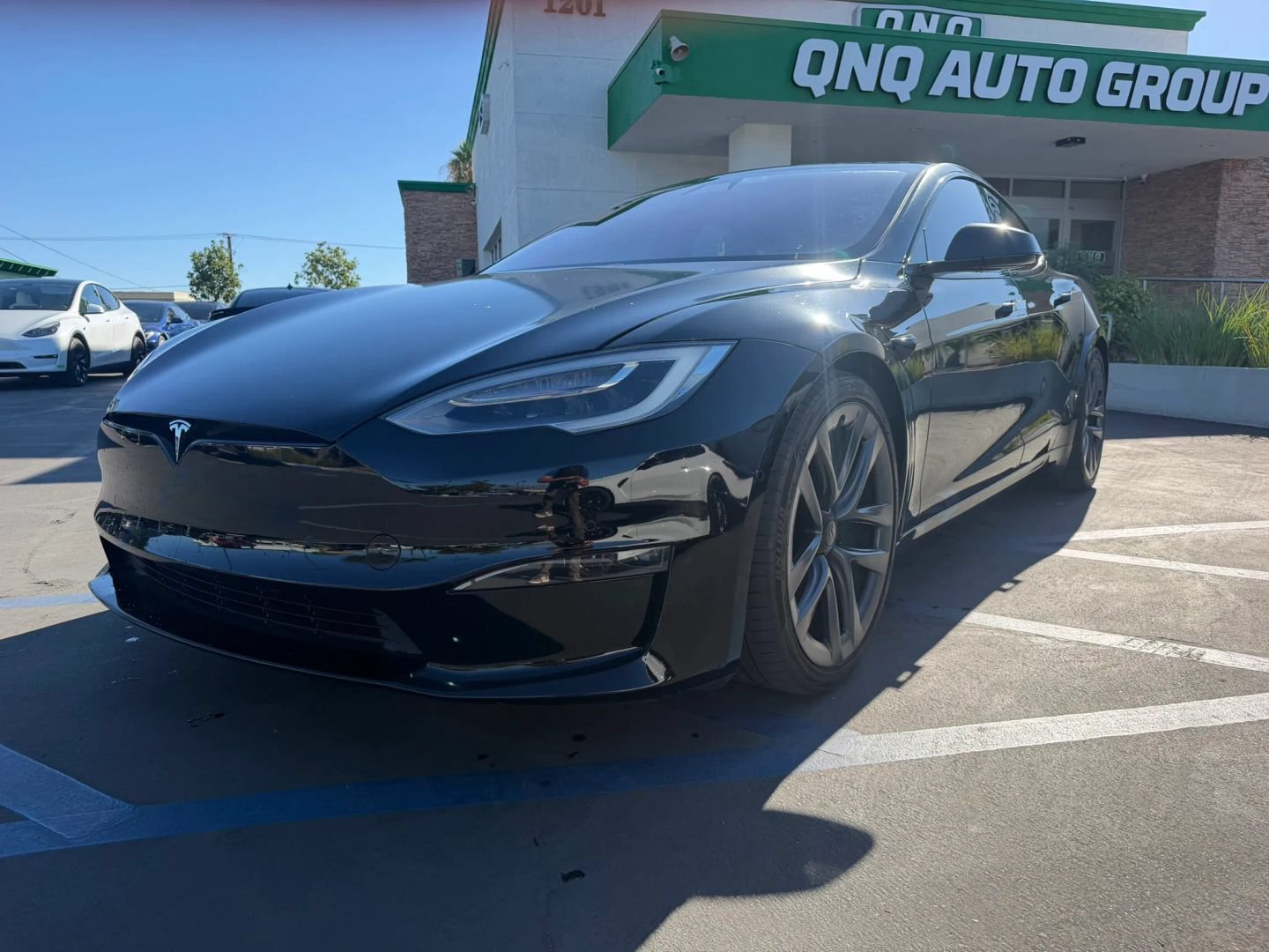 Used 2022 Tesla Model S Plaid AWD/4WD image 2