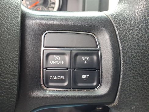 Used 2018 RAM 1500 Classic SLT image 20