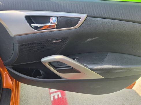 Used 2015 Hyundai Veloster w/ Option Group 02 FWD image 27