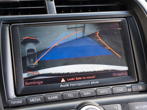 Used 2011 Audi R8 V8 image 27