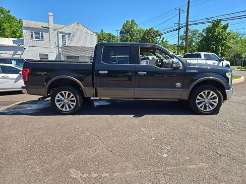 Used 2015 Ford F150 King Ranch w/ Equipment Group 601A Luxury AWD/4WD image 9