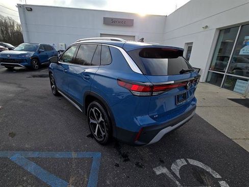 New 2026 Volkswagen Tiguan SE image 2