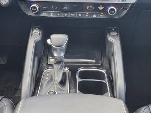 Used 2025 Kia Telluride S AWD/4WD image 17