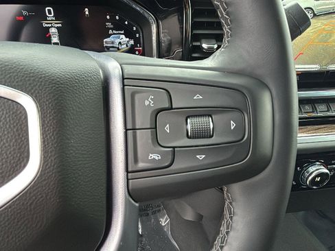 Certified 2025 GMC Sierra 1500 Elevation image 16
