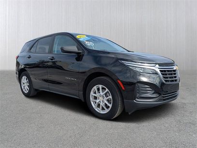Used 2022 Chevrolet Equinox LS w/ LS Convenience Package