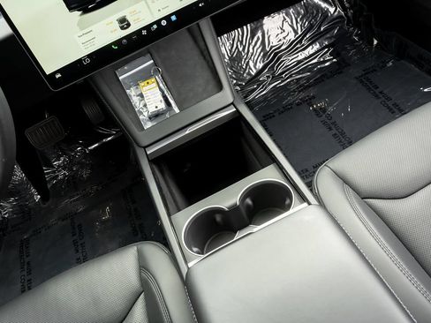 Used 2024 Tesla Model 3 RWD image 17