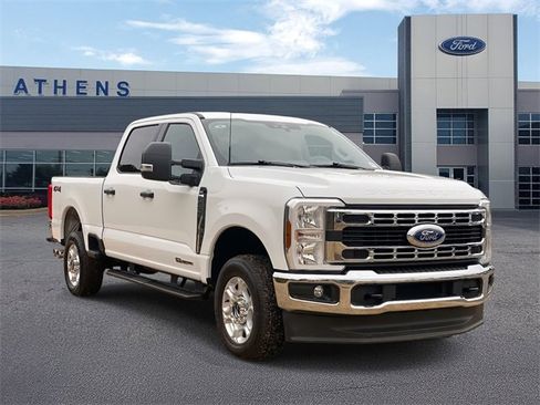 Used 2025 Ford F250 XLT image 1