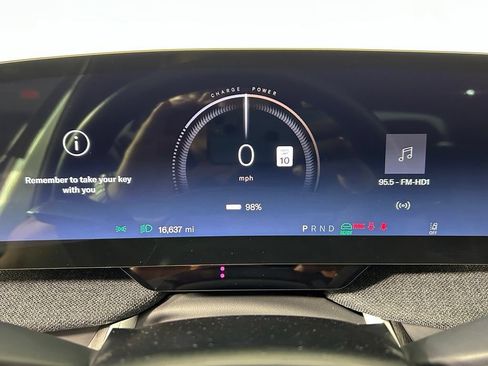 Used 2024 Lucid Air Touring AWD/4WD image 25