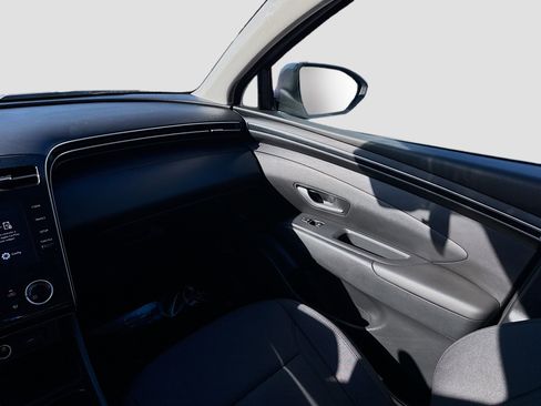 Used 2024 Hyundai Tucson SE image 21