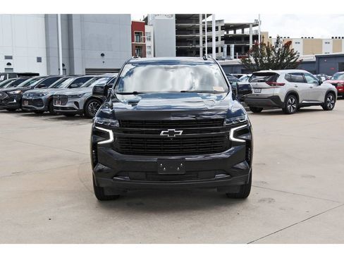 Used 2024 Chevrolet Tahoe RST w/ Luxury Package AWD/4WD image 2
