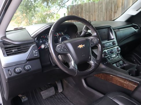 Used 2018 Chevrolet Suburban LT AWD/4WD image 15