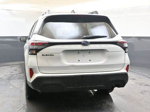 Certified 2025 Subaru Forester Premium image 4