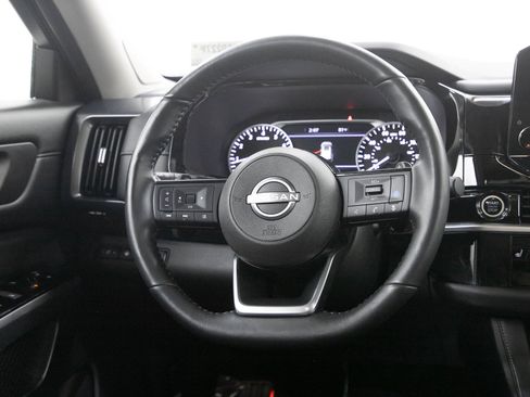 Used 2023 Nissan Pathfinder SL w/ SL Premium Package AWD/4WD image 19