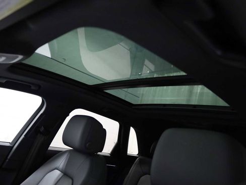 Used 2023 Audi Q3 2.0T Premium Plus w/ Premium Plus Package image 19