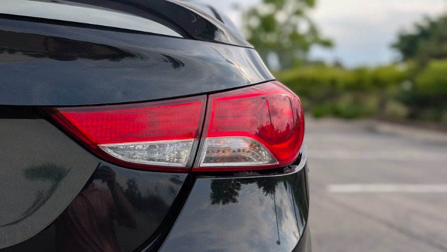 Used 2013 Hyundai Elantra GLS w/ Preferred Pkg FWD image 9