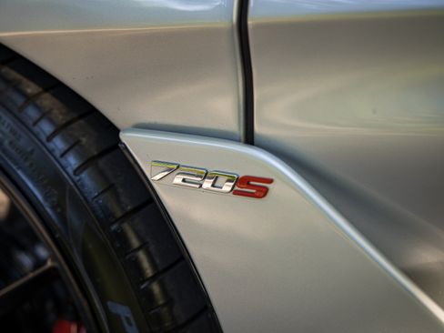 Used 2021 McLaren 720S Performance RWD image 21