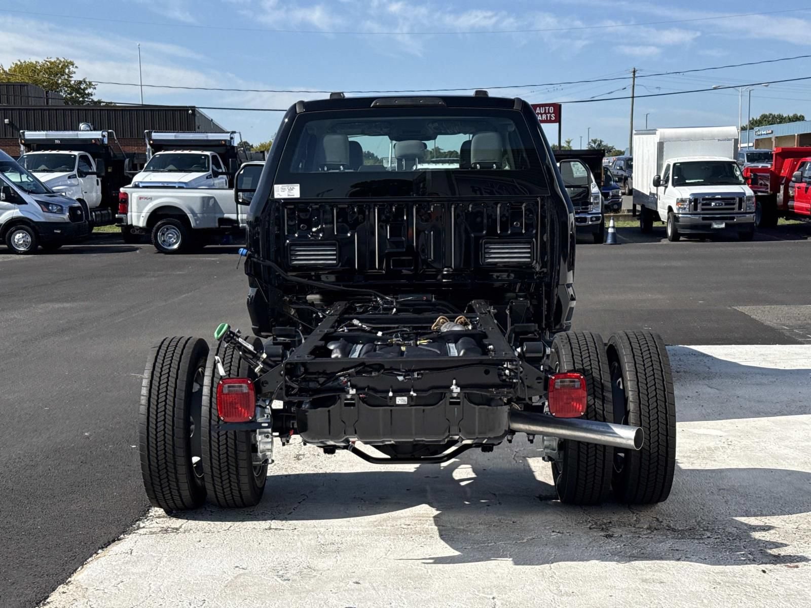 New 2026 Ford F550 4x4 SuperCab Super Duty image 4