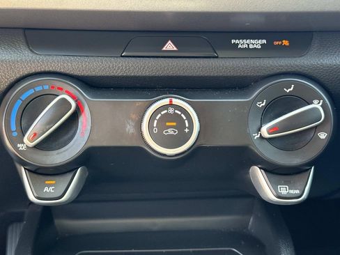 Used 2020 Kia Rio S image 19