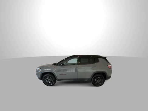 Used 2023 Jeep Compass Trailhawk image 5