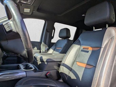 Used 2022 GMC Sierra 2500 AT4 w/ AT4 Premium Plus Package image 11