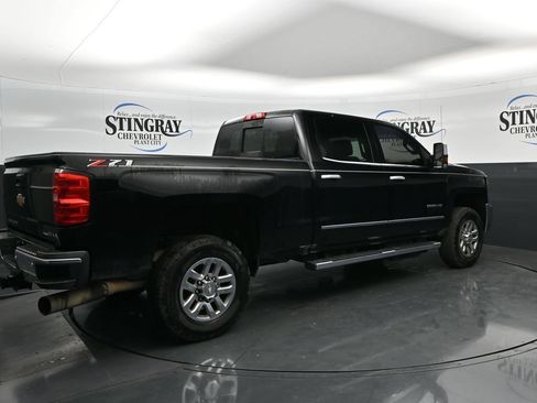 Used 2019 Chevrolet Silverado 2500 LTZ w/ Duramax Plus Package AWD/4WD image 7