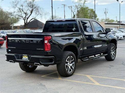 Used 2019 Chevrolet Silverado 1500 Custom Trail Boss AWD/4WD image 7