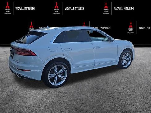 Used 2023 Audi Q8 Premium Plus w/ Premium Plus Package AWD/4WD image 3