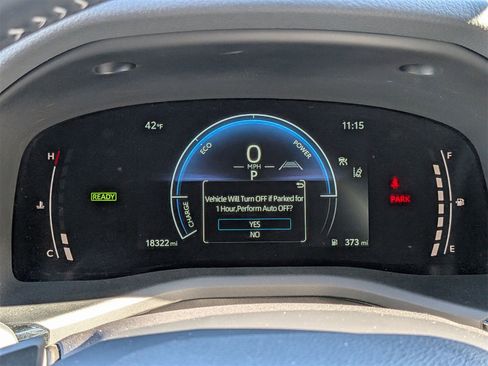 Used 2025 Toyota Camry SE image 20