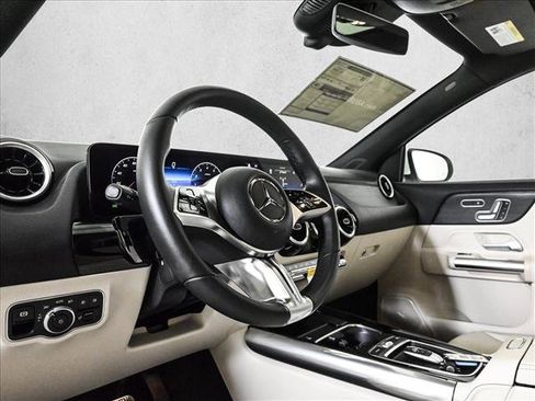 New 2026 Mercedes-Benz GLA 250 4MATIC image 10