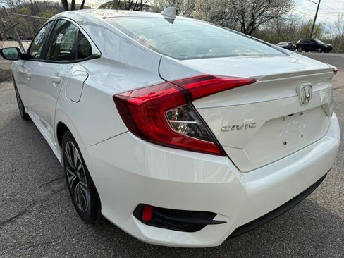 Used 2017 Honda Civic EX-T image 11