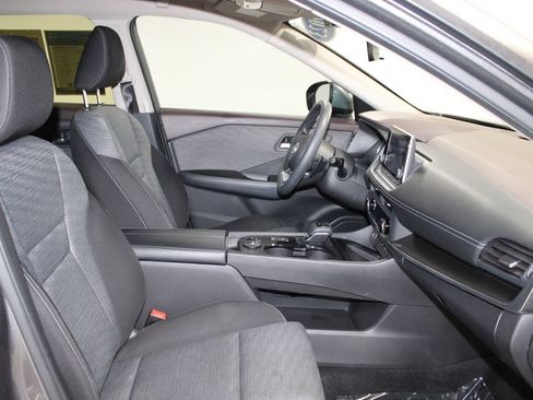 Used 2023 Nissan Rogue SV AWD/4WD image 24