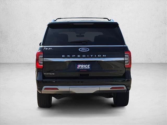 Used 2023 Ford Expedition Platinum RWD image 6