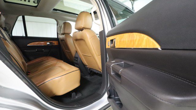 Used 2013 Lincoln MKX AWD image 11