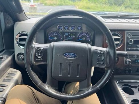 Used 2011 Ford F250 Lariat w/ Camper Pkg AWD/4WD image 17