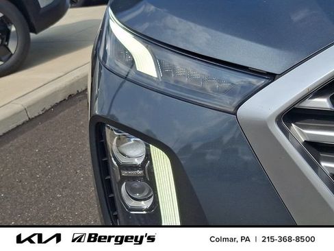 Used 2022 Hyundai Palisade SEL w/ 8P Bench Seat Package AWD/4WD image 11