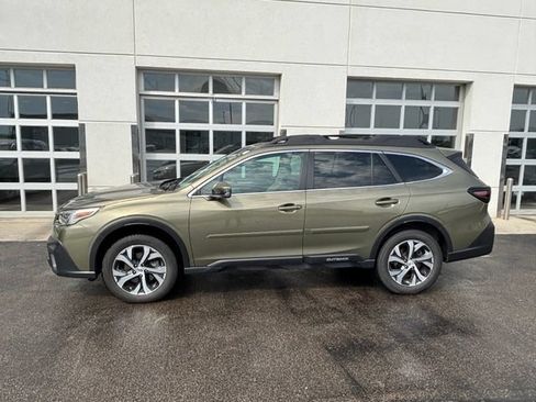Used 2022 Subaru Outback Limited AWD/4WD image 3