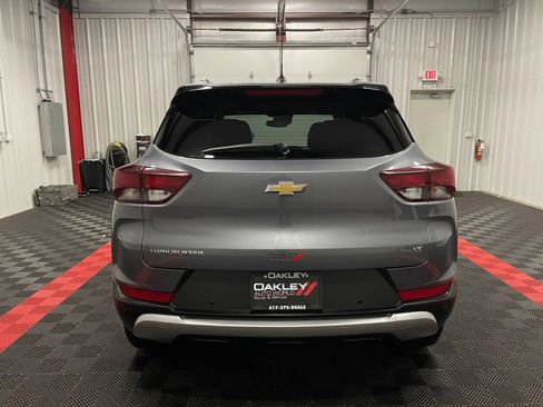 Used 2022 Chevrolet TrailBlazer LT w/ Driver Confidence Package image 3