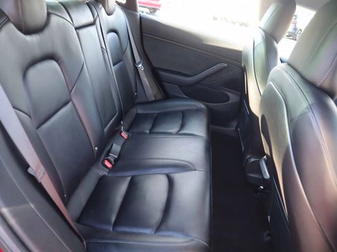 Used 2018 Tesla Model 3 Long Range image 5